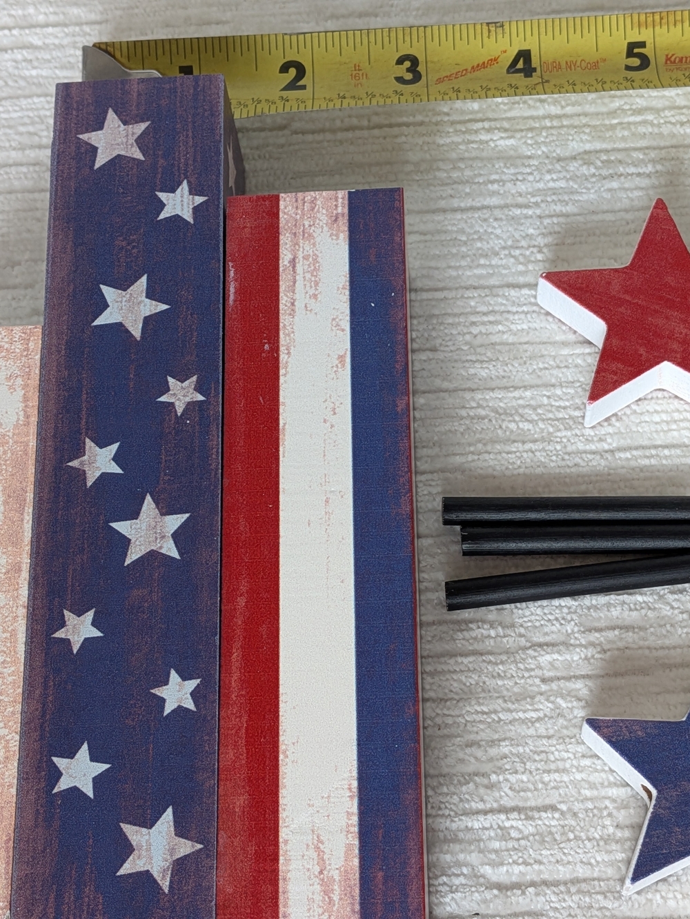 Patriotic Wooden Tabletop Decor- Red, White & Blue Firecracker  Theme Like New - Picture 7 of 8